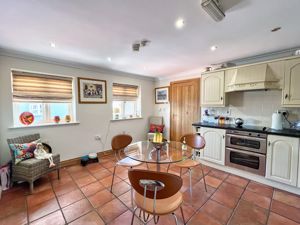 Photo 15- click for photo gallery